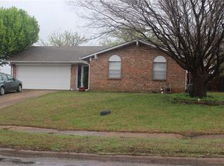 805 S Western Hills Dr, Howe, TX 75459