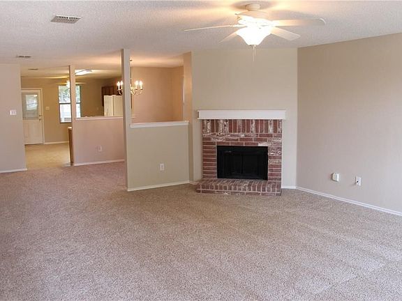 3rd image of 3414 Andalusian Dr