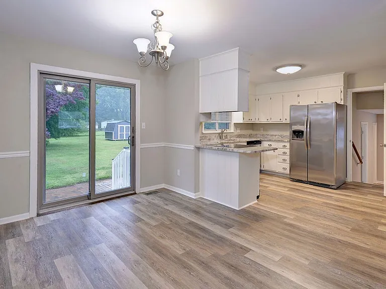 485 Colony Rd — Photo 6
