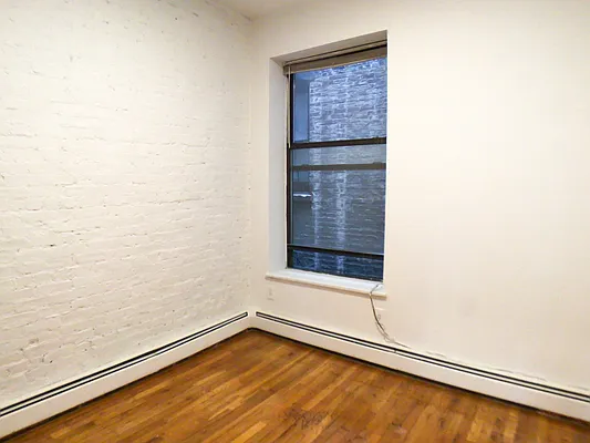 Rented by City Connections Realty | media 6