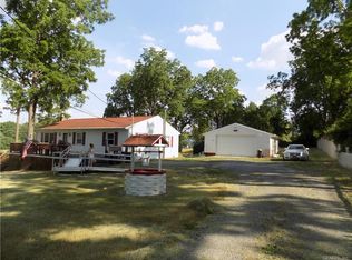 6741 Rice Rd, Bloomfield, NY 14469