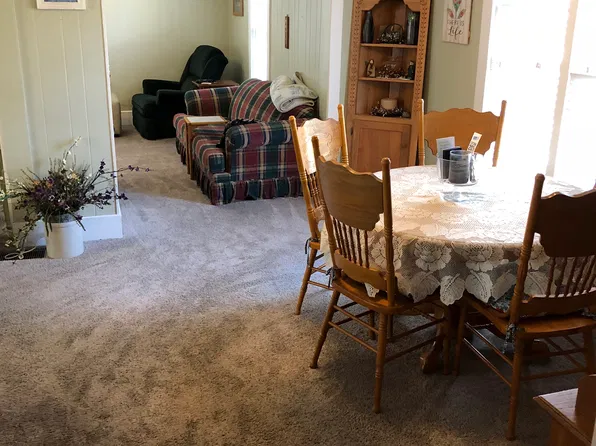 123 W Burton St, Pompeii, MI 48874