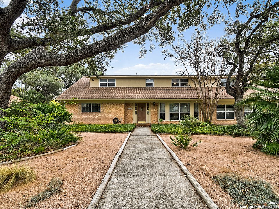 1st image of 2702 Marlborough