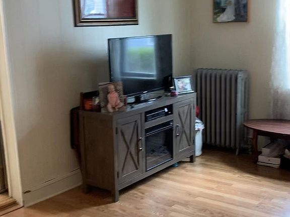 5th image of 14 Andrews Ln Unit 1