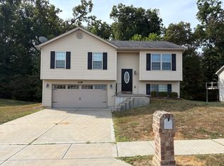 1118 Marathon Dr, Foristell, MO 63348