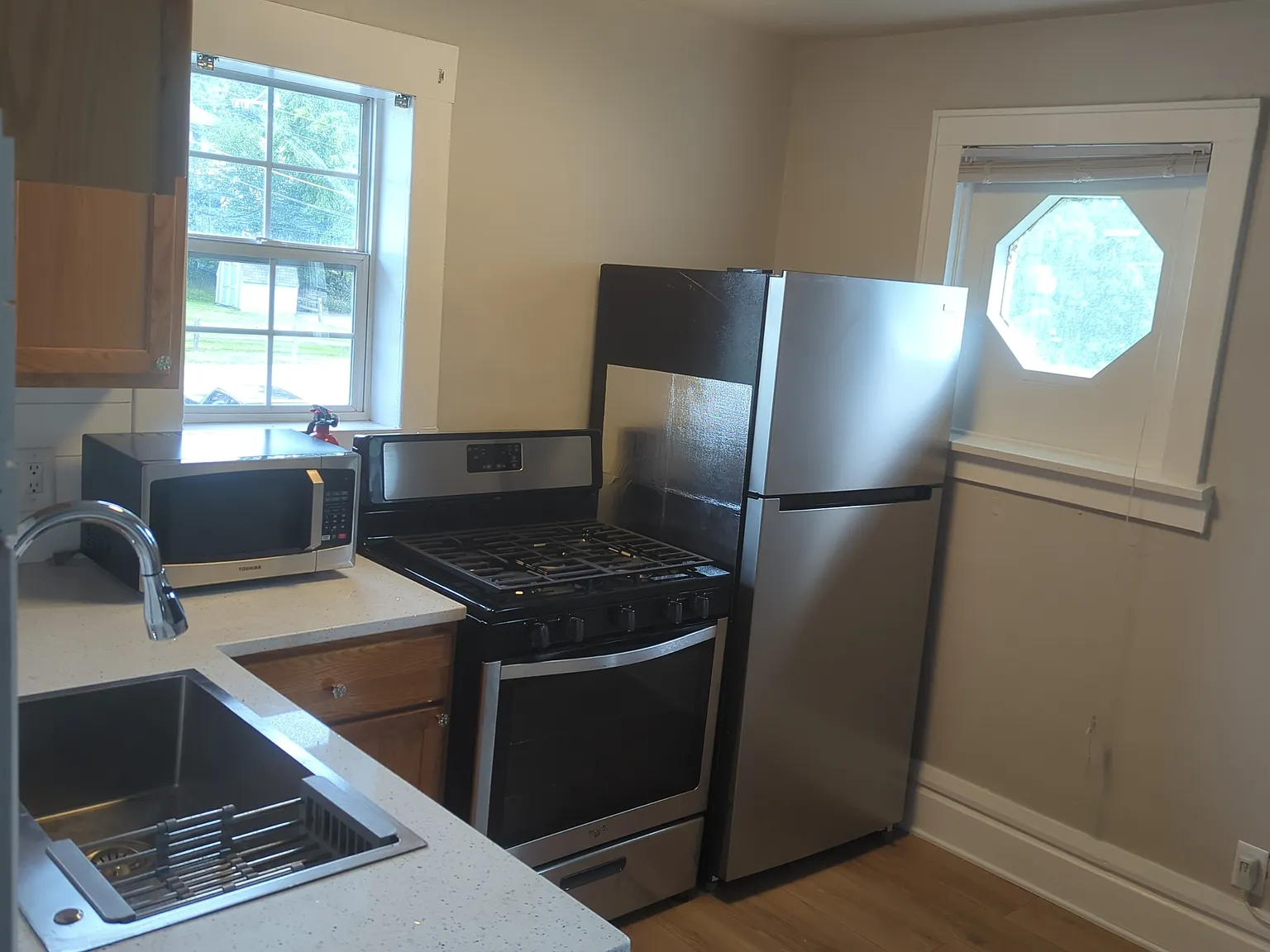 2 bed, $1,375 — Photo 2