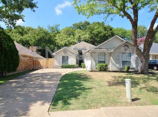 1147 Walnut Hill Ln, Desoto, TX 75115