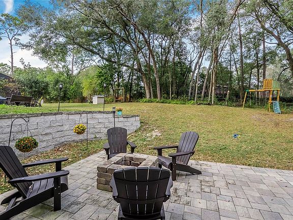 2nd image of 425 BLACK IRONWOOD DRIVE