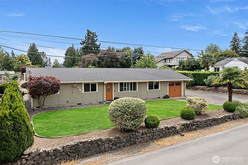 2nd image of 10717 SE 211th Street