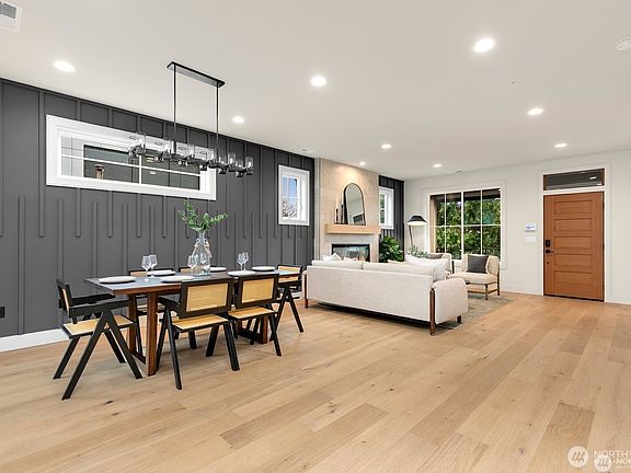 2nd image of 3032 NE Blakeley Street