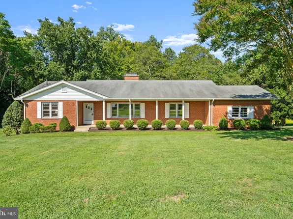 11401 Croom Rd, Upper Marlboro, MD 20772