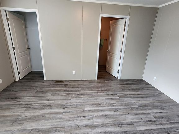 5th image of 1701 2nd St E #1a3