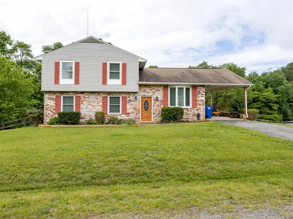 7 Patton Ln, Fredericksburg, VA 22406