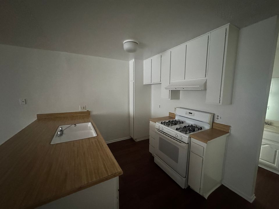 1st image of 21121 Bassett St APT 2