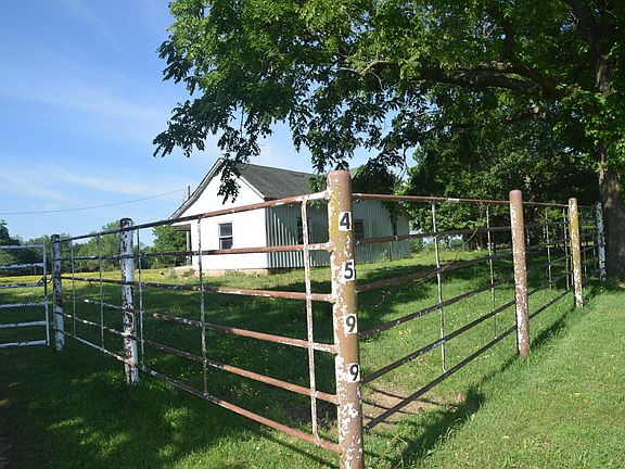 4th image of 4599 S Farm Road 227