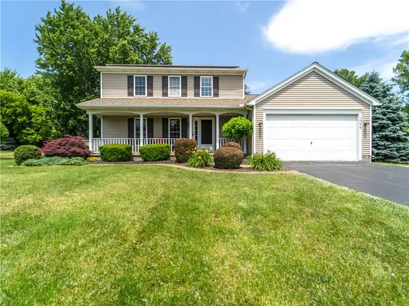 1008 Hard Rock Rd, Webster, NY 14580