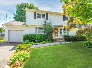 48 Kew Ave, East Northport, NY 11731