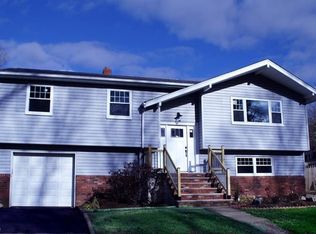 11 Cannonball Rd, Wanaque, NJ 07465