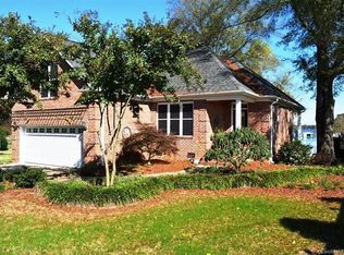 8054 Mountain Shore Dr, Sherrills Ford, NC 28673