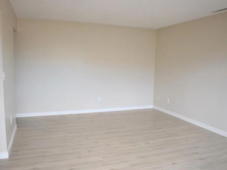 6823 Western Pl — Photo 6