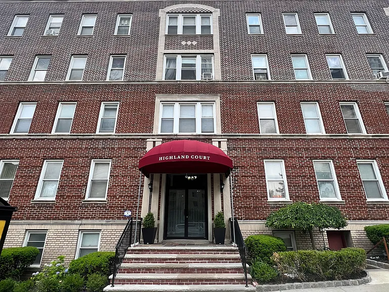 6045 Kennedy Blvd E #E5 — Photo 11