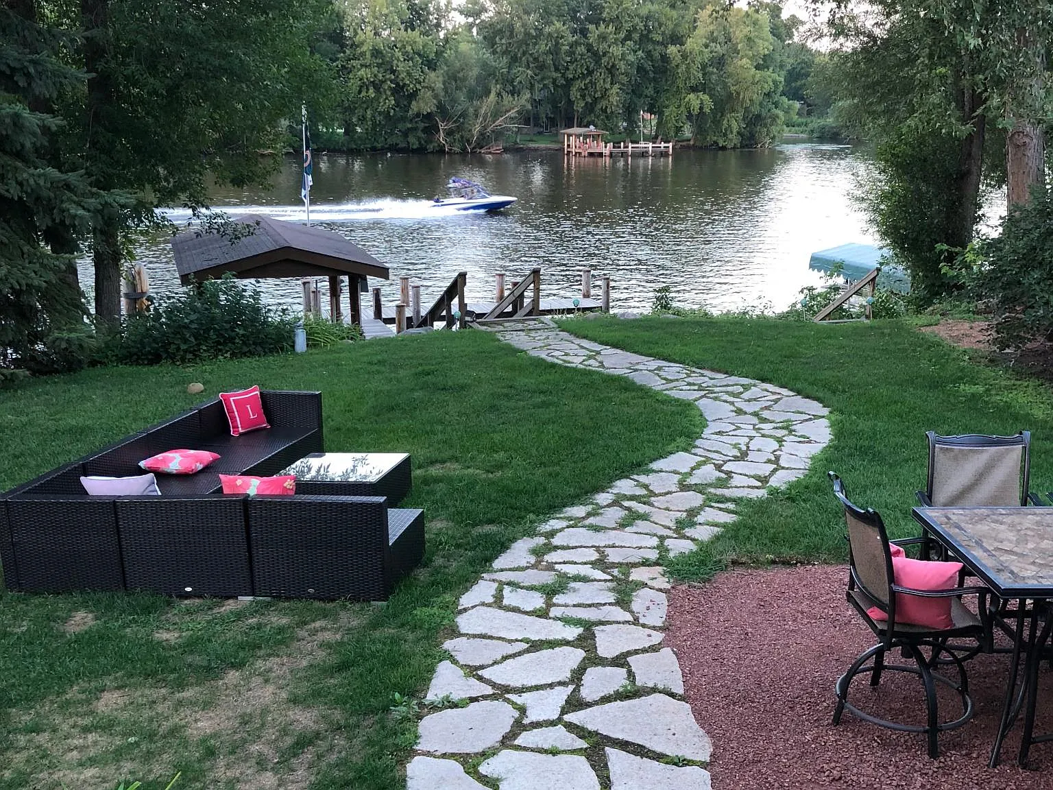 4 bed, 3.5 bath, 3160 sqft, $5,000 — Photo 3