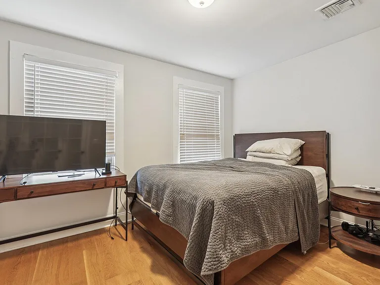 625 Bloomfield St #3 — Photo 10