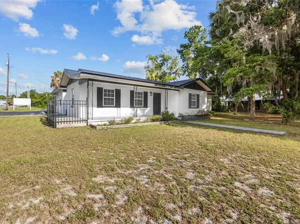 304 NE 1st St, Chiefland, FL 32626