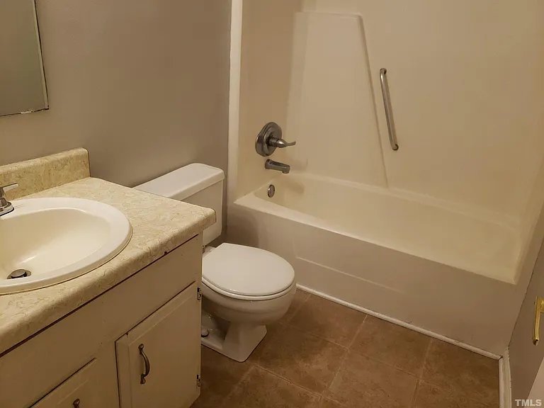 207 Meadow Run — Photo 8