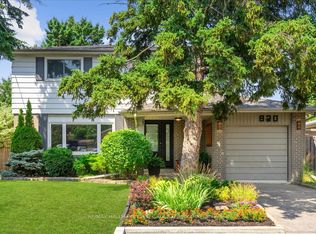 820 Sanok Dr, Pickering, ON L1W2R2