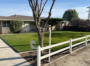 820 Shore Rd, Hollister, CA 95023