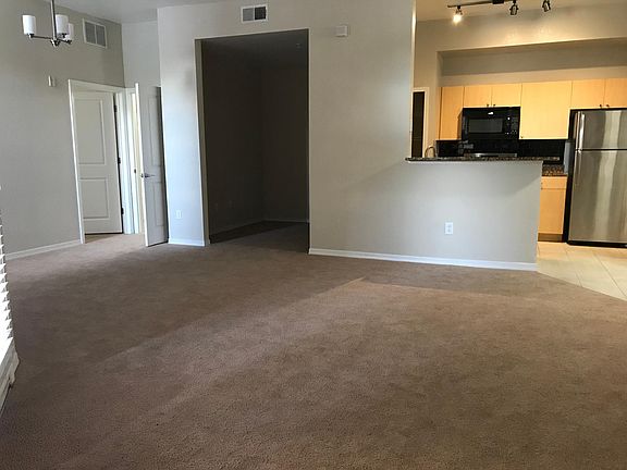 2nd image of 1675 Lakemont Ave APT 307