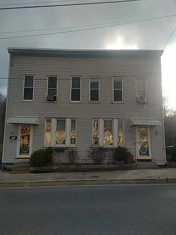 740 N Mechanic St Photo 1