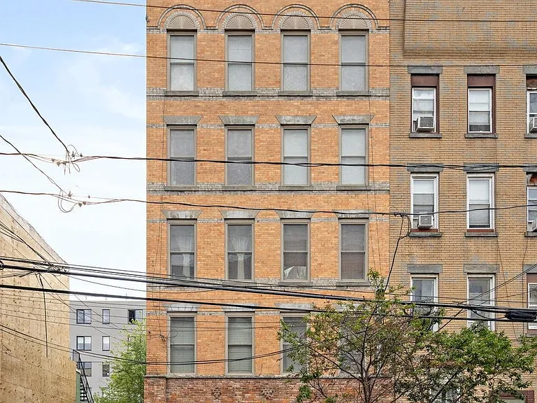 412 Monroe St #2 — Photo 16