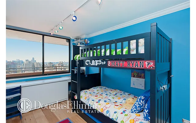 Rented by Douglas Elliman | media 30