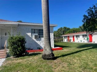 538 SW 7th St #3, Hallandale, FL 33009
