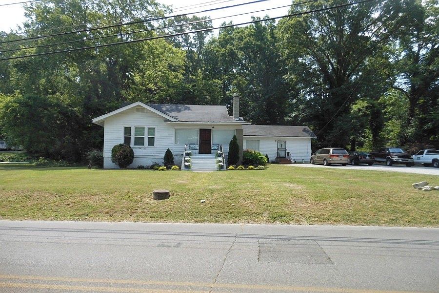 1st image of 612 Midland Pike