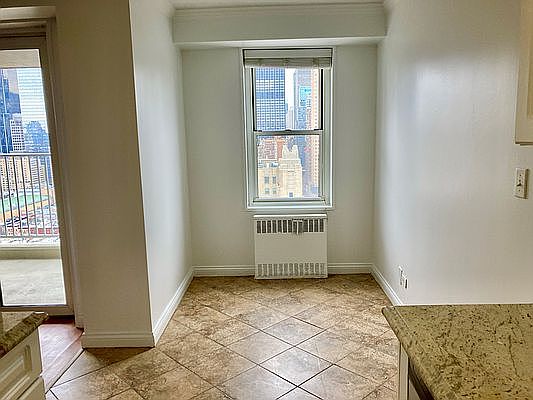 5th image of 747 10th Ave APT 33D