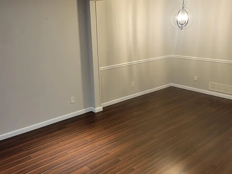 4512 Pegasus Dr — Photo 9
