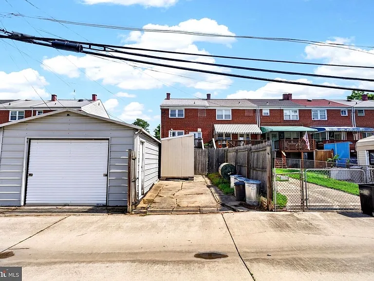 2225 Ellen Ave — Photo 24