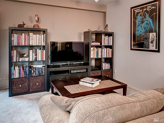 5th image of 320 Melrose Ave E APT 601