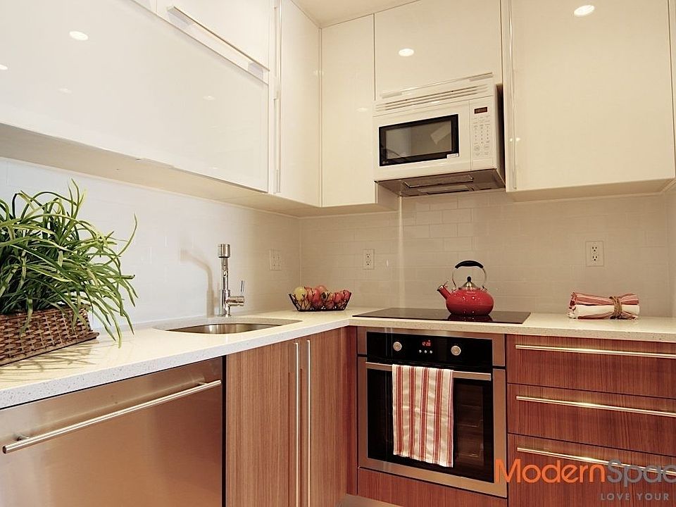 2nd image of 31-35 31st St #612