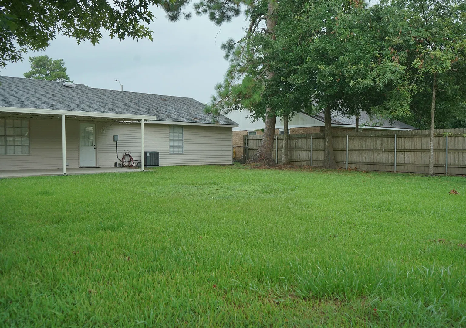 108 Dempsey Dr — Photo 3