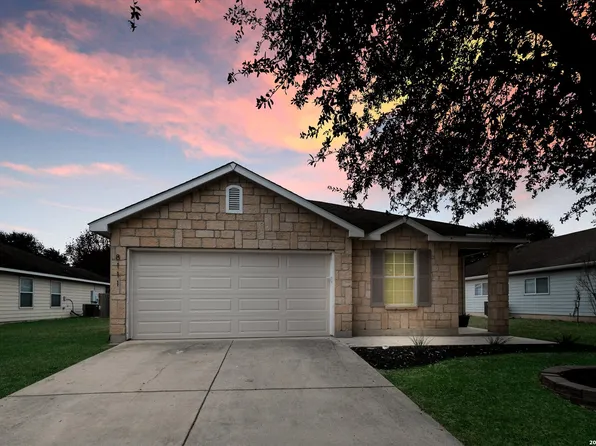 8111 Running Holw, Selma, TX 78154