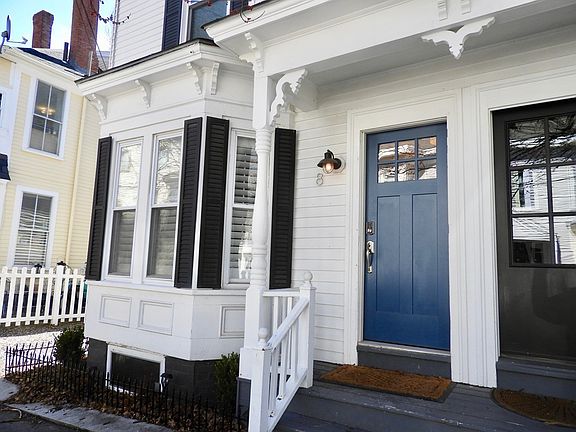 2nd image of 8 Garden St #2