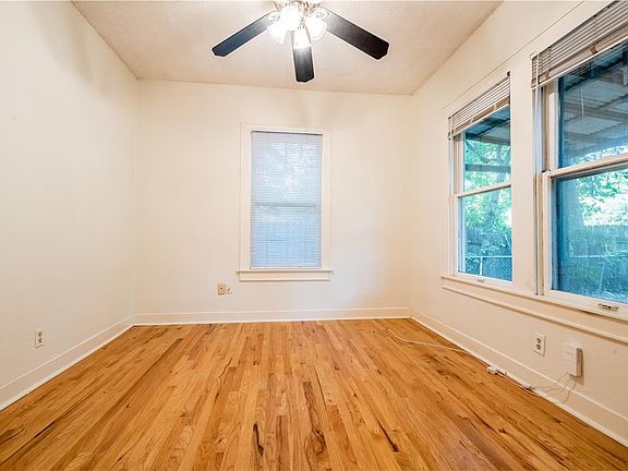 5th image of 4507 Avenue F #A