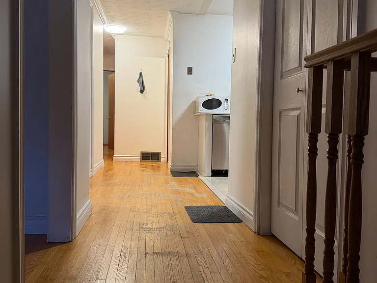 10 Fairington Cres #UPPER — Photo 3