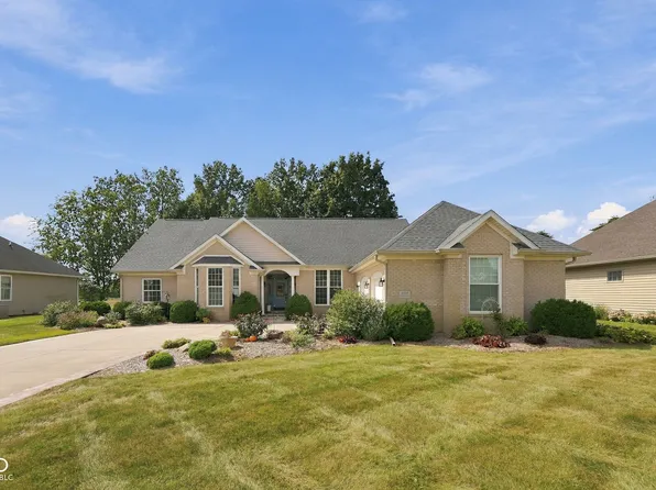 209 S Buckingham Rd, Yorktown, IN 47396