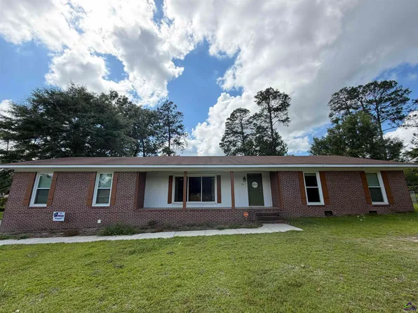 30 Daniel St, Hawkinsville, GA 31036