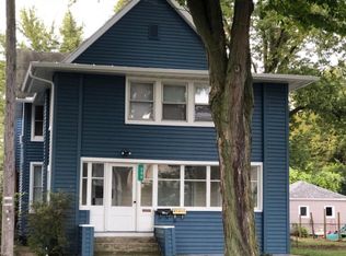 906 Michigan Ave #2, Saint Joseph, MI 49085